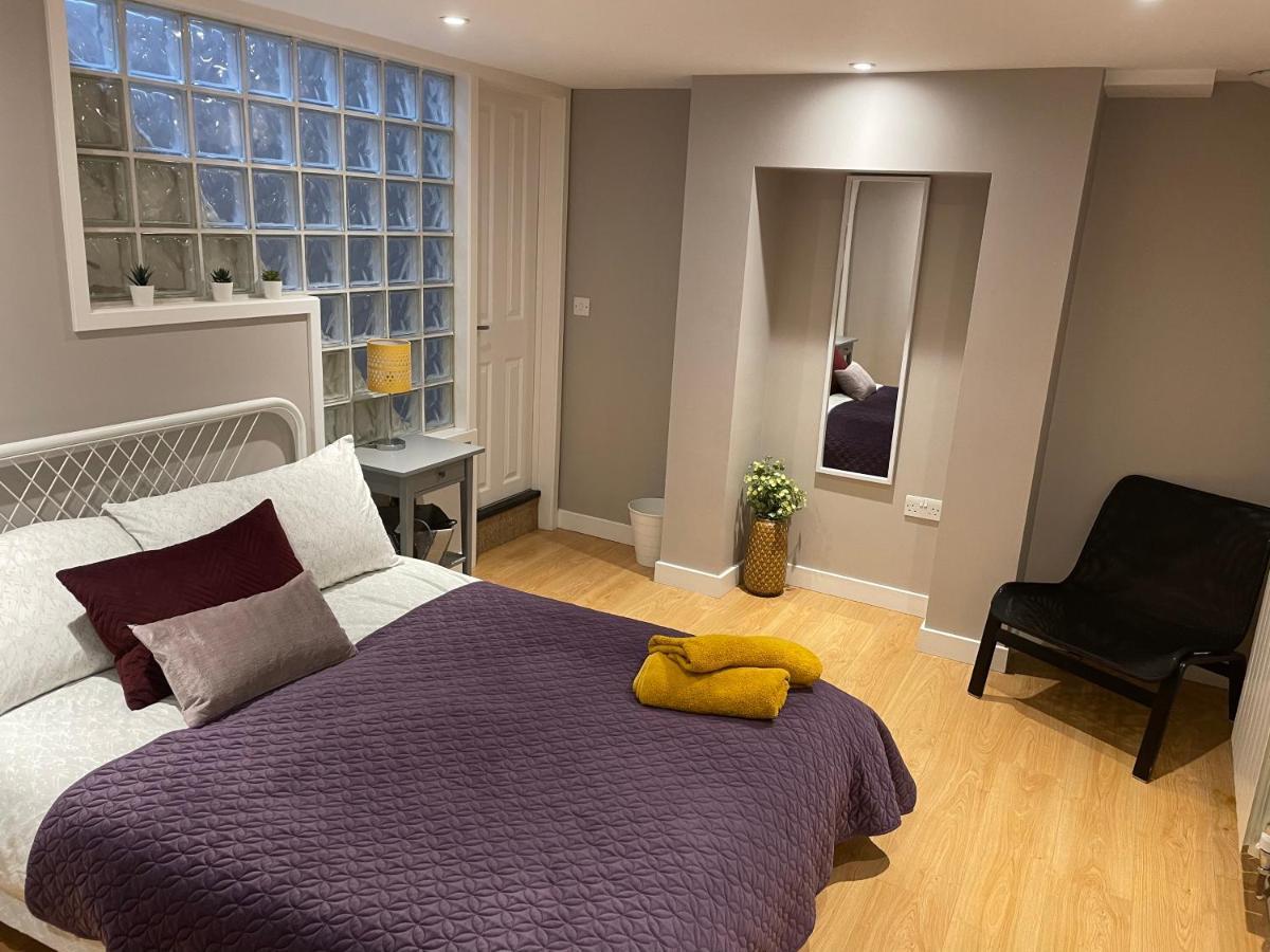 Hot Numbers Apartment Кеймбридж Екстериор снимка